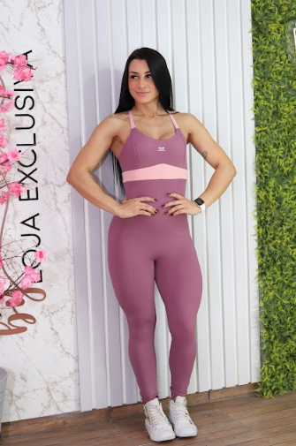 Macacão Tradicional Roxo Exclusiva  -M/G