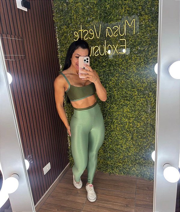 Conjunto Tradicional Verde Duo - Tamanho único 38 a 42