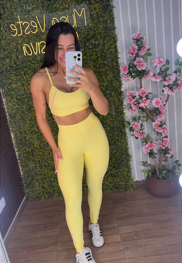 Conjunto Tradicional Hopeline Amarelo -Tamanho único 38 a 40