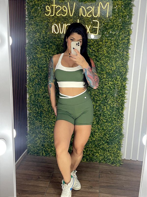 Conjunto Tradicional Ammy Verde Duo- Veste P/M 36 a 40