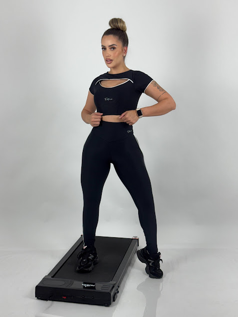 Conjunto Fitness Glossy Preto Tradicional - Veste 38 a 42