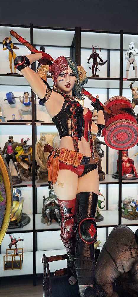ESTÁTUA HARLEY QUINN - PRIME 1 STUDIO - 1:3