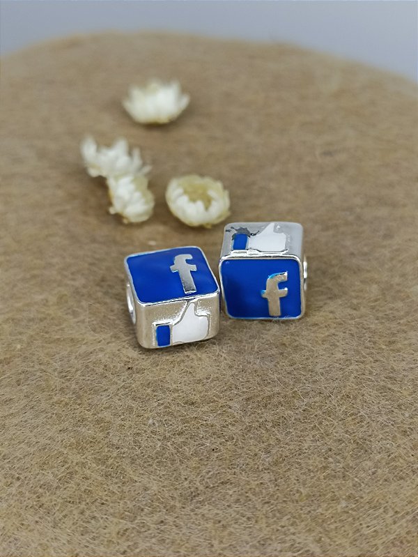 Berloque Separador Facebook - Prata 925- PD124-2434