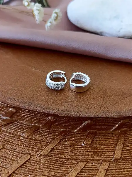 Argola Cravejada 12 mm - Prata 925 - MB138-3978