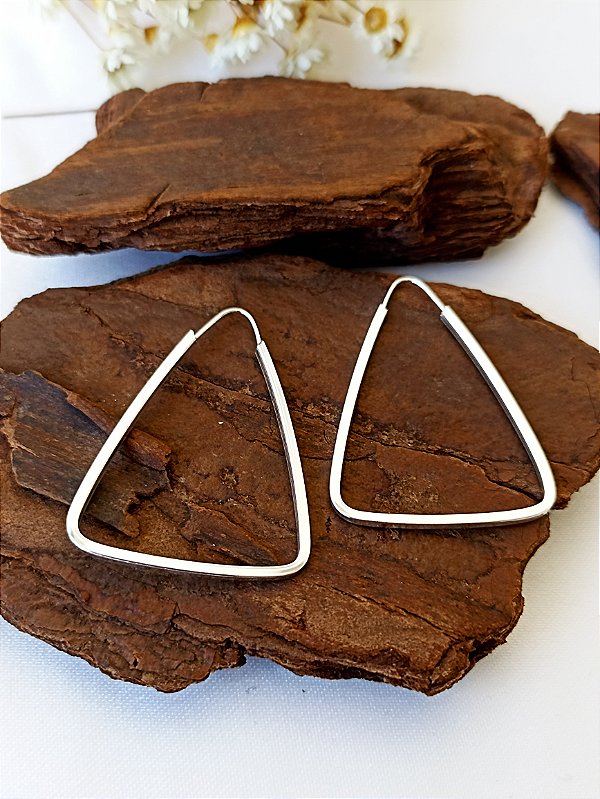Argola Triangular Fio Quadrado 37 mm - Prata 925