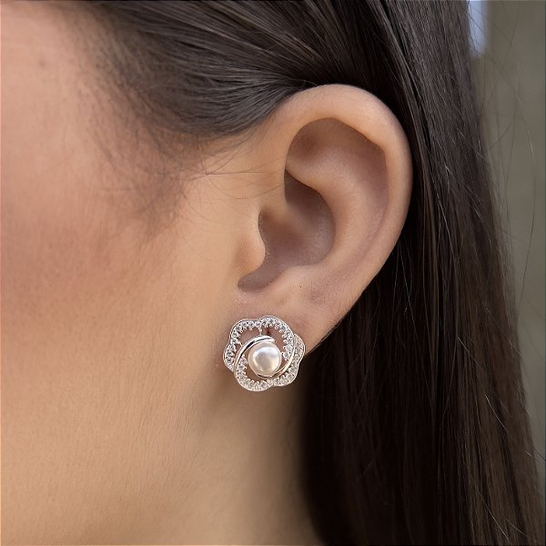 Brinco Flor Cravejado Com Pérola - Prata 925 - MB434-43106