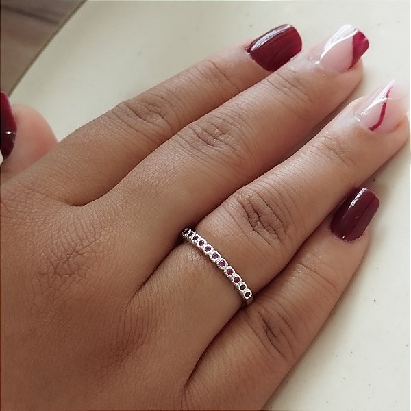 Anel Aparador Cravejado Zirconias Vermelho Rubi - Prata 925
