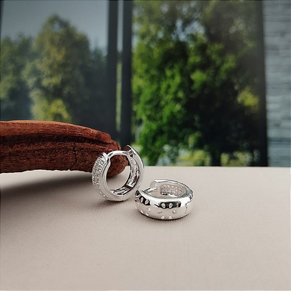 Argola Cravejada Com Zircônia - Prata 925 -MB905-46116