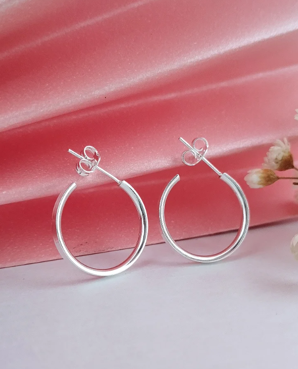 Argola Lisa Com Tarraxa - 20mm - Prata 925 -MB929-1230