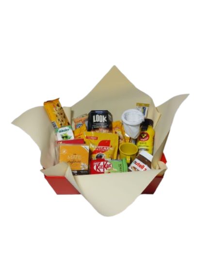 Cesta Café da Manhã Romântica Mini Coador + Mini caneca, Chá, Café, Biscoito