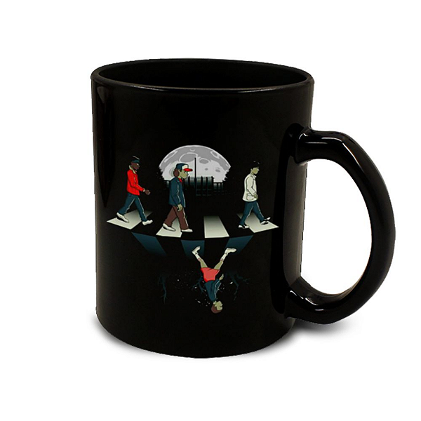 Caneca Stranger Beatles Black edition