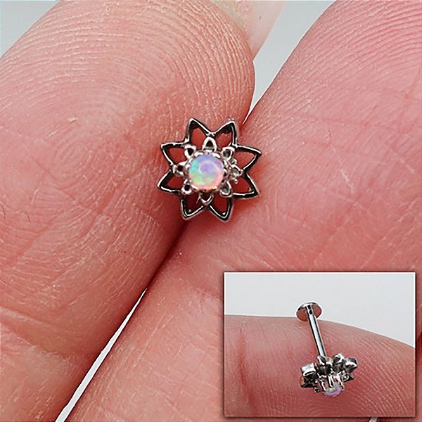 Piercing Labret Plug em Ouro Branco 18K Flor Opala