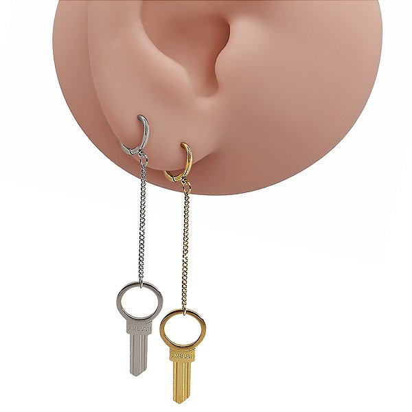 Brinco Argola Aço Chave Pingente