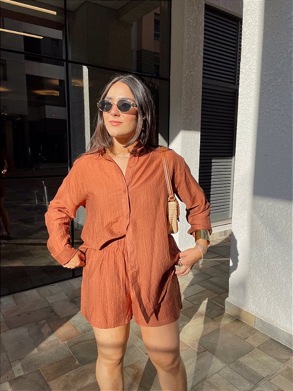 CONJUNTO DE SHORTS E CAMISA TOFFE