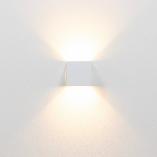 ARANDELA KYUB BRANCO Facho Ajustável 5cm 2W 3000K IP65
