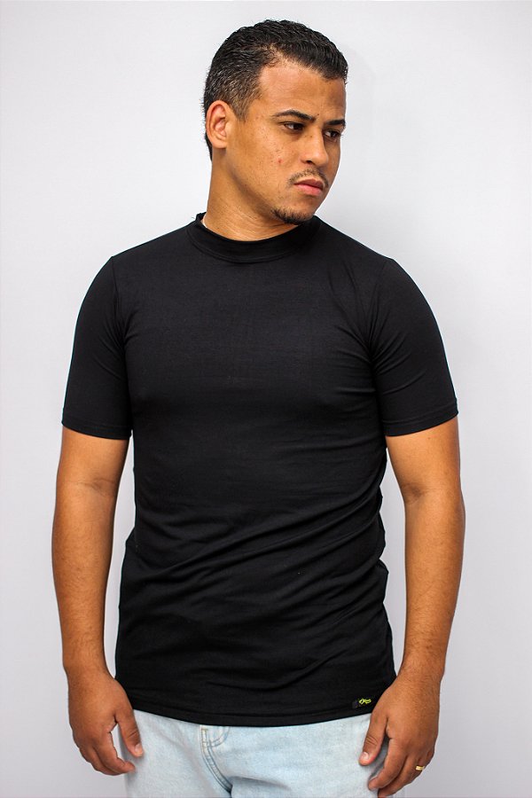 CAMISETA BÁSICA "AMERICAN" - Preta