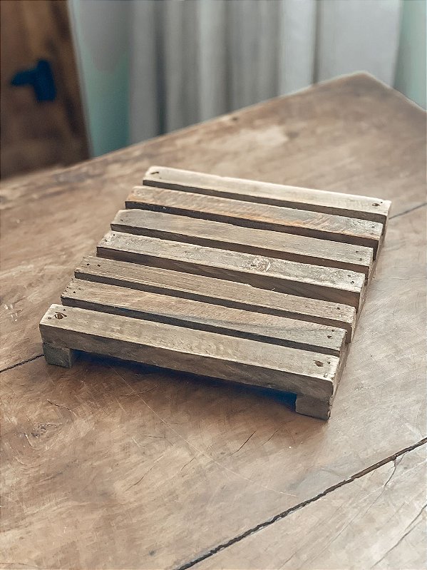 Suporte madeira demolição ripado (18x18cm) 3185