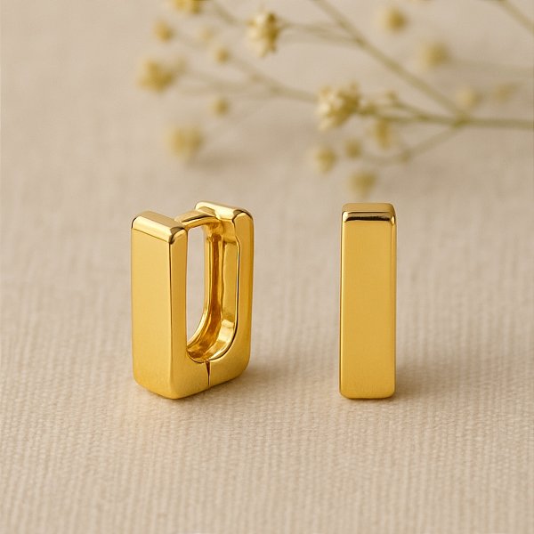 Brinco Argola Retangular M Banhado a Ouro 18K