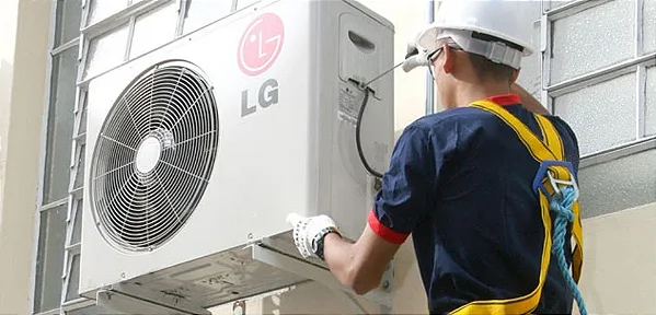 Instalação de Ar-Condicionado Split High Wall 7000 a 14000 BTUs Só Frio ou Quente e Frio