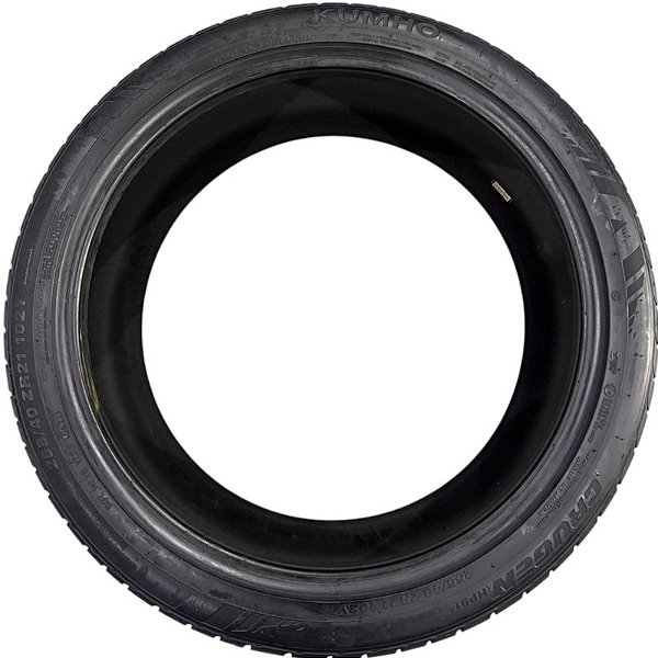 Pneu Kumho 255/40zr21 102y Crugen Hp91 Y - NOVO