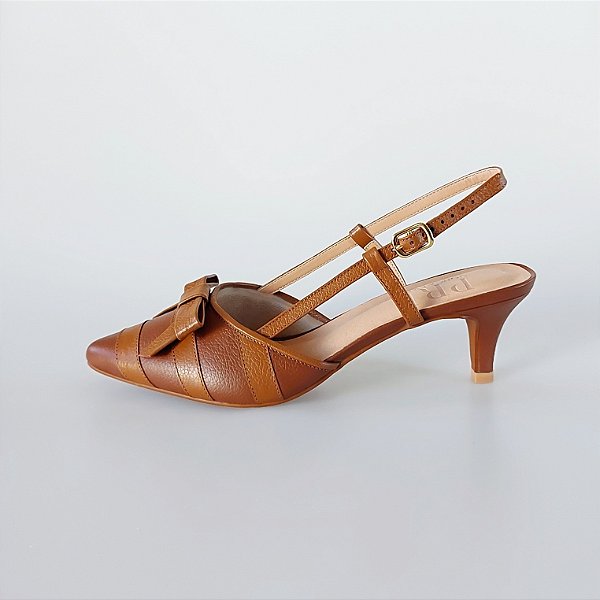 SCARPIN SALTO BAIXO FINO COURO CARAMELO MARROM CONFORTAVEL
