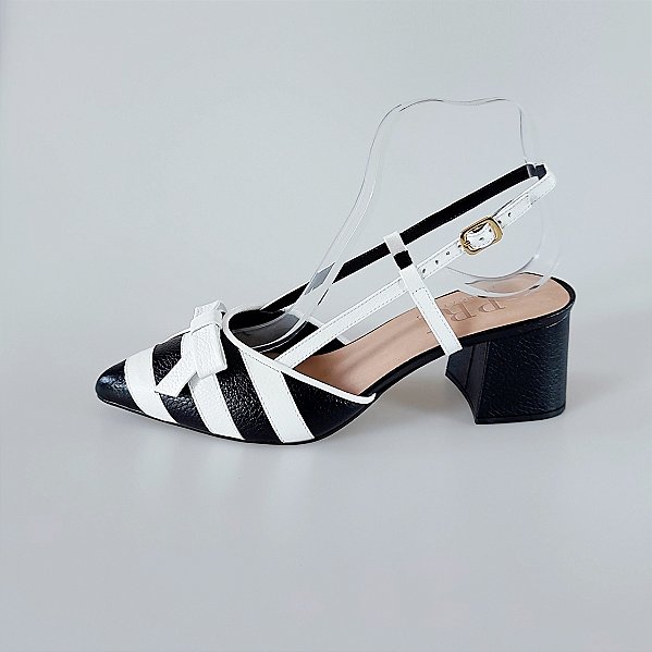 SCARPIN SALTO BAIXO BLOCO COURO PRETO BRANCO CONFORTAVEL
