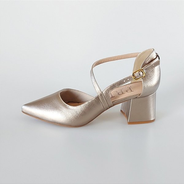 SCARPIN SALTO BAIXO BLOCO COURO PRATA VELHA CONFORTAVEL