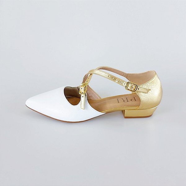 SCARPIN SALTO BAIXO BLOCO COURO BRANCO DOURADO CONFORTAVEL
