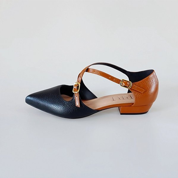 SCARPIN SALTO BLOCO COURO PRETO CARAMELO CONFORTAVEL