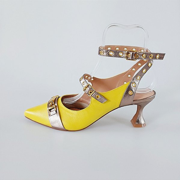 SCARPIN SALTO TACA COURO AMARELO PRATA VELHA CONFORTAVEL
