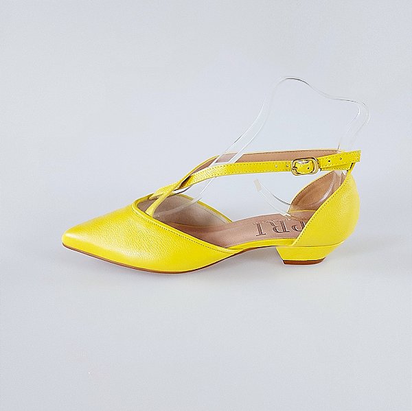 SCARPIN SALTO FINO COURO AMARELO CONFORTAVEL