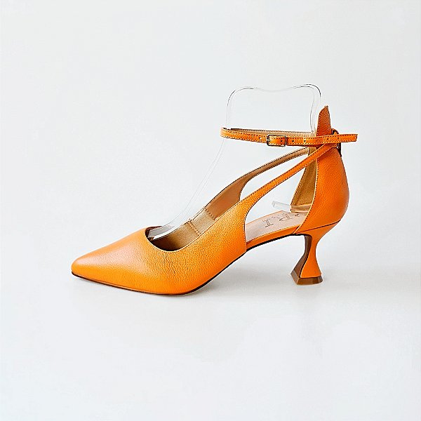 SCARPIN SALTO TAÇA COURO LARANJA CONFORTAVEL