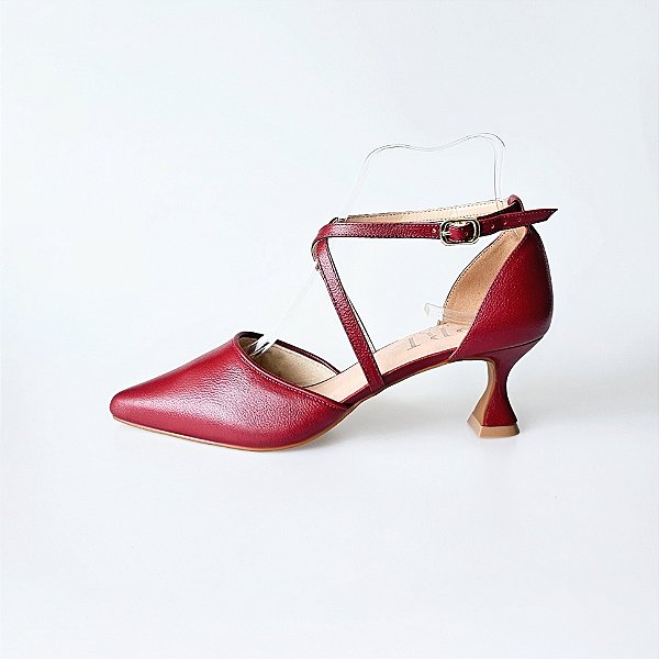 SCARPIN SALTO TACA COURO VINHO CONFORTAVEL