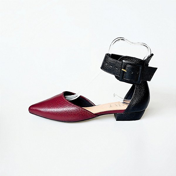 SCARPIN SALTO BLOCO COURO MARSALA PRETO CONFORTAVEL