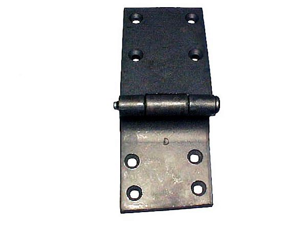 Dobradiça Fundida para Porta Inferior Direita Mercedes 1113/1313 Todos - 3317207137