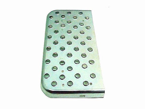 Chapa de Estribo Direita Zincada para Mercedes CAB. 331/344 1111 A 2213 - 3446660128