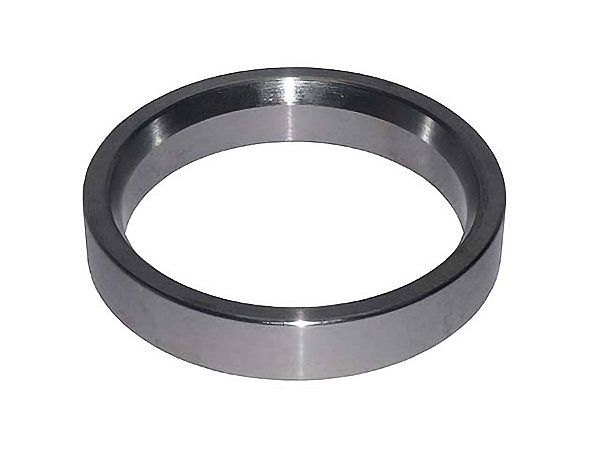 Anel Pista em Aço Usinado para Eixo Traseiro Mercedes AXOR 2523/2528/1933/O500 - 9463560015