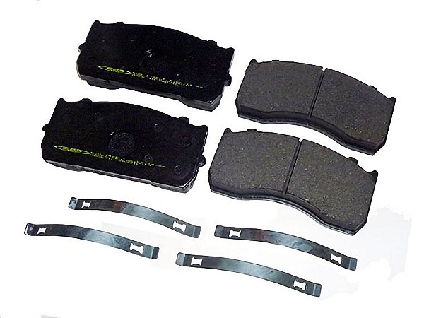 Pastilha de Freio Dianteira e Traseira com Furo para Mercedes 815/915C/1016 Accelo 2003 a 2004 - 0034207220