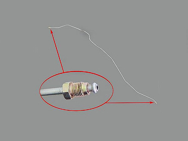 Tubo de Freio Traseiro Direito para Mercedes SPRINTER 310/312/412 - 6904207528