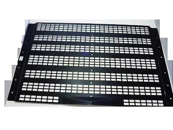 Tela Frontal de Radiador em Ferro para Sca T112/T142 Bicudo - 329438