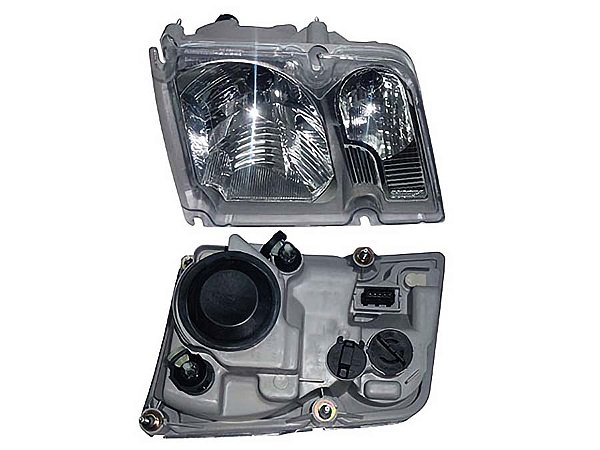 Farol Esquerdo Comum Não LED para Volvo VM 270/330 Ano 2015 em Diante - 82526640