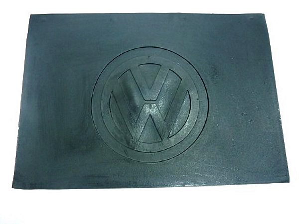 Apara Barro Dianteiro Preto 350X510MM para VW Volks 15180/17210/18310 - 501273