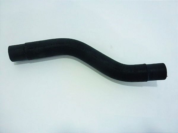 Mangueira Inferior do Sistema de Arrefecimento Volks 13/15170E/13/15180E/17180/24240/EURO3 - 2RH121101