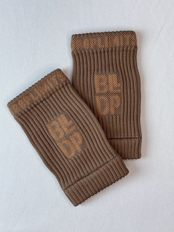 Munhequeira Canelada Marrom Bulldrop