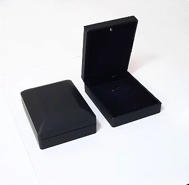 Caixa de Plástico para Bijuteria c/ LED Preta 7x9x3.2cm