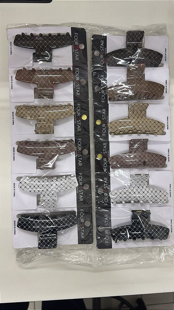 Piranha de Cabelo Four Star Grande 9cm de Plástico - 12unidades - 6243-XY2