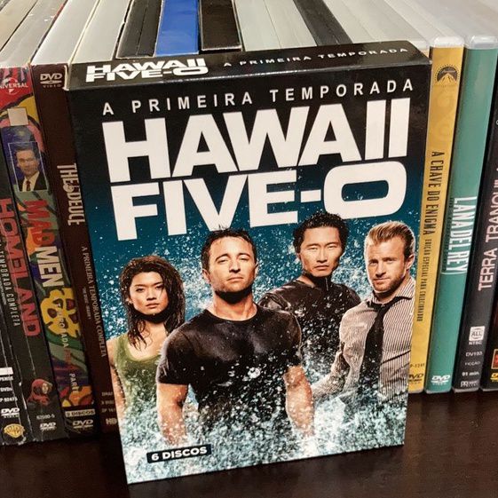 DVD: Série Hawaii Five-0 - Primeira temporada completa - Usado - 6 discos