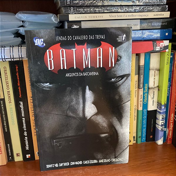 HQ: Batman, arquivos da Batcaverna, de Bob Kane - Usado