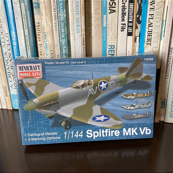 Kit de plastimodelismo: Avião Spitfire MK Vb - Lacrado