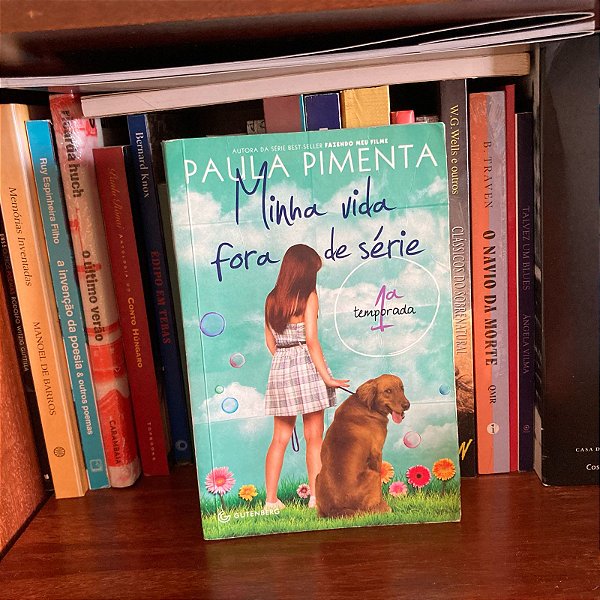 Livro: Minha vida fora de série, de Paula Pimenta - Usado